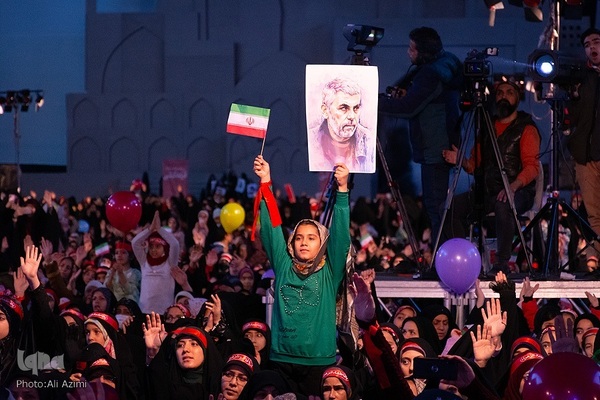 اجتماع بزرگ دختران حاج قاسم در اصفهان