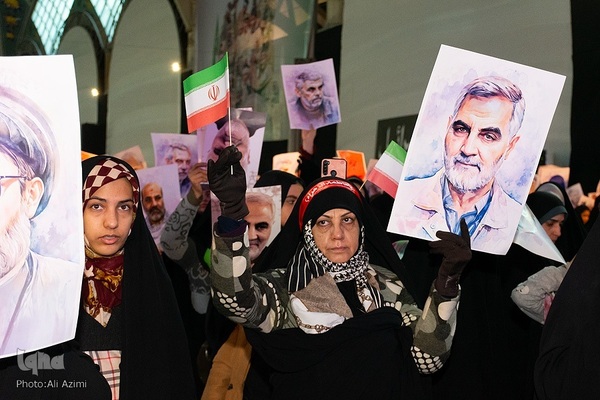 اجتماع بزرگ دختران حاج قاسم در اصفهان