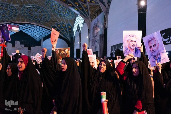 اجتماع بزرگ دختران حاج قاسم در اصفهان