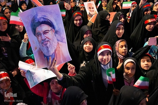 اجتماع بزرگ دختران حاج قاسم در اصفهان