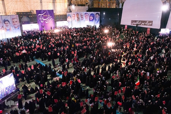 اجتماع بزرگ دختران حاج قاسم در اصفهان