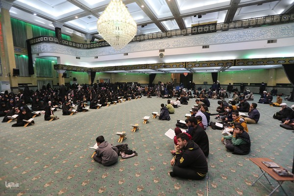 همزمان با پنجمین سالروز شهادت سردار شهید حاج قاسم سلیمانی، محفل انس با قرآن کریم با عنوان «سرباز قرآن» در حسینیه حضرت فاطمه‌الزهرا(س) پادگان ولیعصر(عج) برگزار شد.