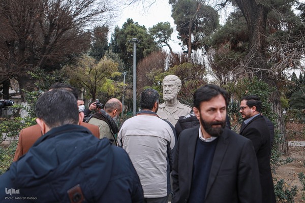 آیین رونمایی از ۸ سردیس شهدای دانشجو