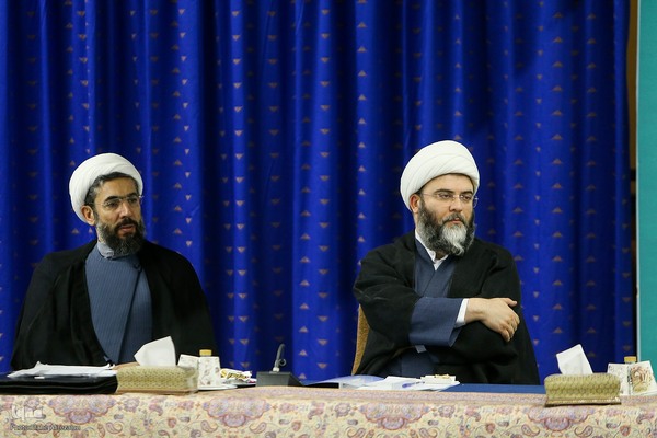 جلسه شورای عالی انقلاب فرهنگی