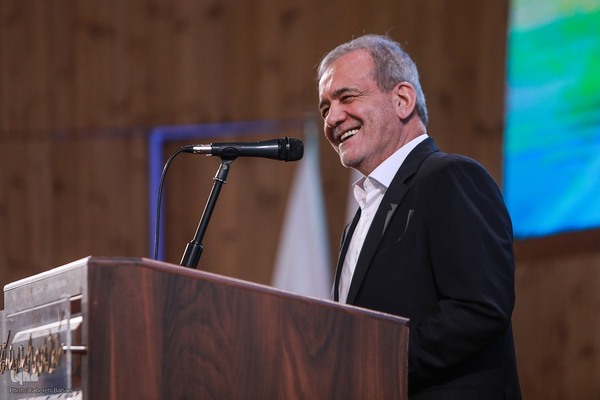 همایش «گفت‌وگوی ملی درباره وفاق ملی»