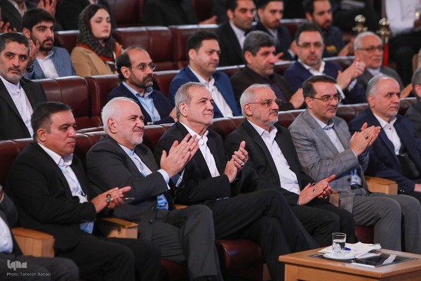 همایش «گفت‌وگوی ملی درباره وفاق ملی»