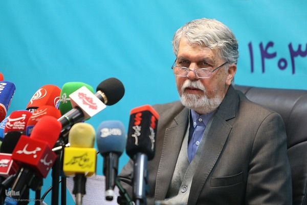نشست خبری سید عباس صالحی وزیر فرهنگ و ارشاد اسلامی