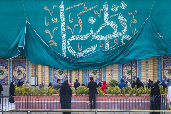 رونمایی از بزرگترین کتیبه دست‌نویس کشور در امام زاده صالح