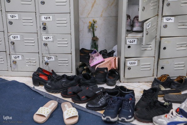 مراسم اعمال ام داوود در مسجد دانشگاه تهران و شریف