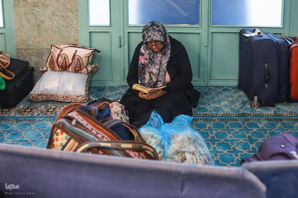 مراسم اعمال ام داوود در مسجد دانشگاه تهران و شریف