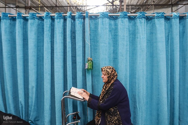 مراسم اعمال ام داوود در مسجد دانشگاه تهران و شریف