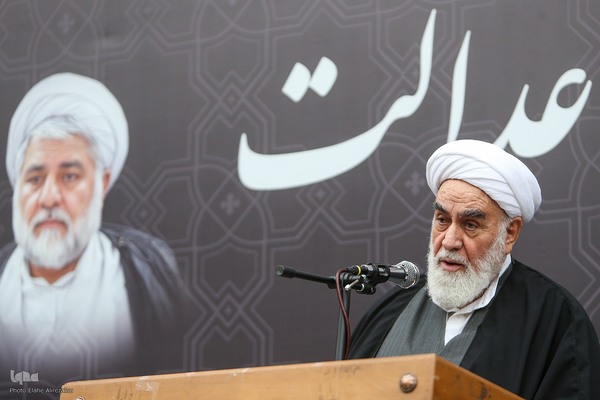 مراسم تشییع پیکر علی رازینی و محمد مقیسه