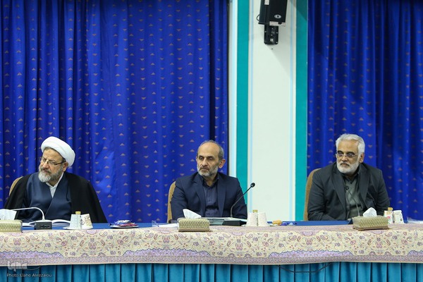 جلسه شورای عالی انقلاب فرهنگی