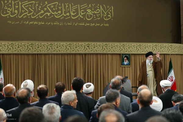 دیدار تولیدکنندگان و فعالان اقتصادی بخش خصوصی