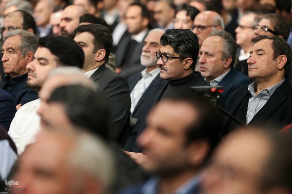 دیدار تولیدکنندگان و فعالان اقتصادی بخش خصوصی