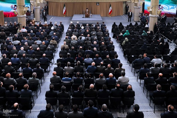 دیدار تولیدکنندگان و فعالان اقتصادی بخش خصوصی