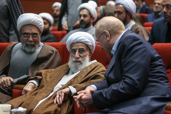 همایش ملی «خادمان حضور»