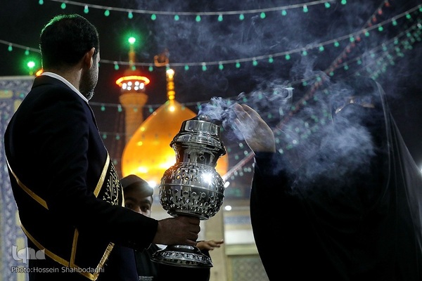 حال و هوای حرم کریمه اهل بیت(ع) در شب شهادت پدر بزرگوارشان