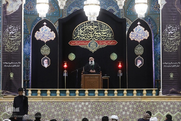 حال و هوای حرم کریمه اهل بیت(ع) در شب شهادت پدر بزرگوارشان