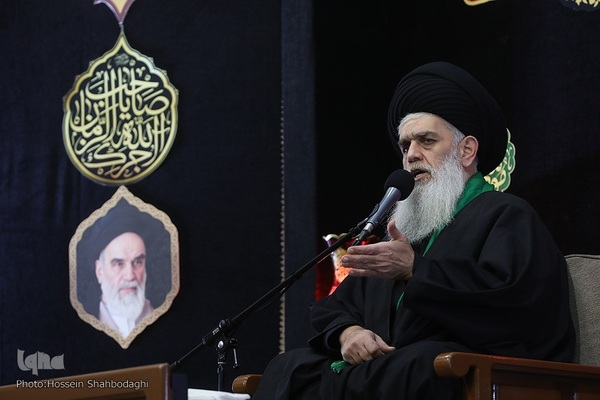 حال و هوای حرم کریمه اهل بیت(ع) در شب شهادت پدر بزرگوارشان