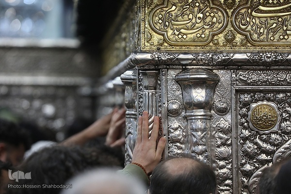 حال و هوای حرم کریمه اهل بیت(ع) در شب شهادت پدر بزرگوارشان