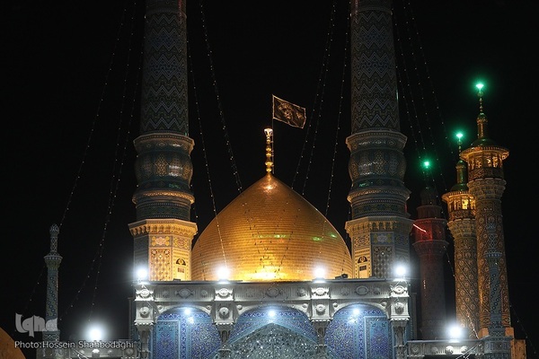 حال و هوای حرم کریمه اهل بیت(ع) در شب شهادت پدر بزرگوارشان