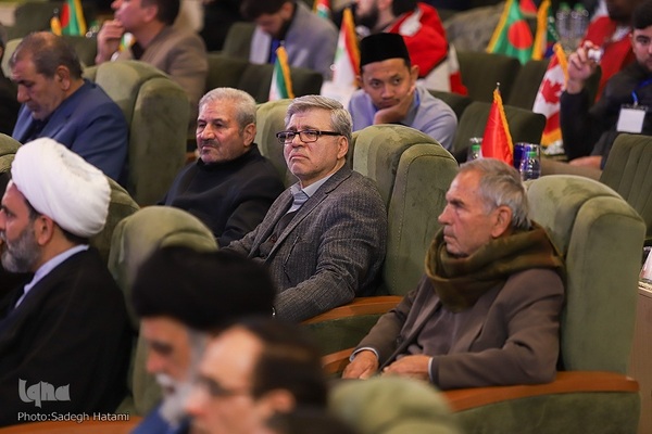 رقابت آقایان در دومین روز از مسابقات بین‌المللی قرآن /۲