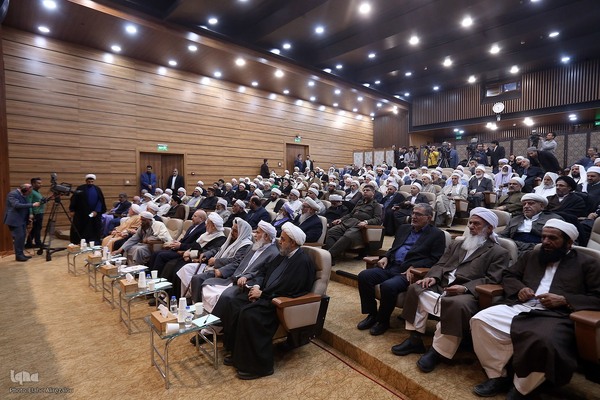 دیدار جمعی از علمای اهل سنت با رئیس مجلس