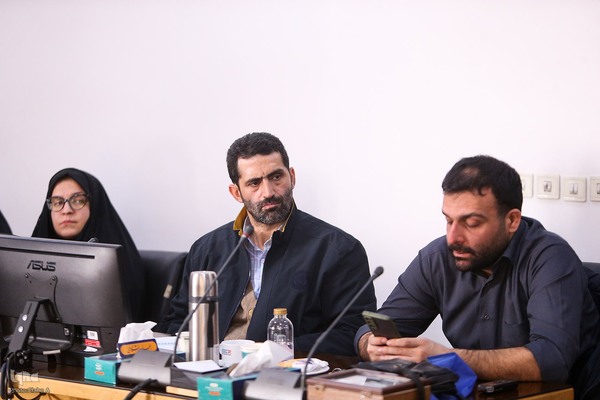 جلسه بررسی نقش جهاددانشگاهی به عنوان حلقه میانی بین دانشگاه، صنعت و جامعه