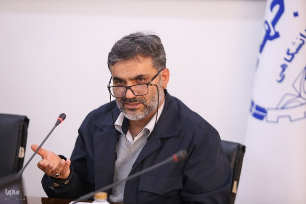 جلسه بررسی نقش جهاددانشگاهی به عنوان حلقه میانی بین دانشگاه، صنعت و جامعه