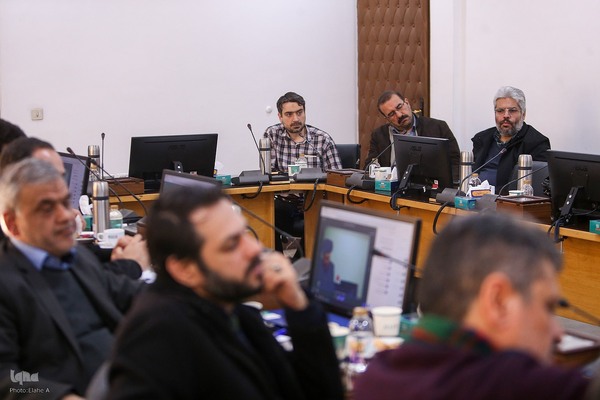 جلسه بررسی نقش جهاددانشگاهی به عنوان حلقه میانی بین دانشگاه، صنعت و جامعه