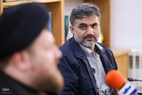 جلسه بررسی نقش جهاددانشگاهی به عنوان حلقه میانی بین دانشگاه، صنعت و جامعه