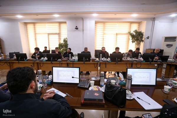 جلسه بررسی نقش جهاددانشگاهی به عنوان حلقه میانی بین دانشگاه، صنعت و جامعه