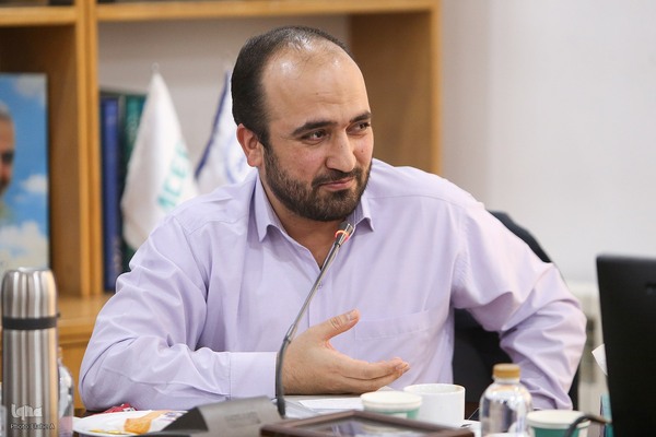 جلسه بررسی نقش جهاددانشگاهی به عنوان حلقه میانی بین دانشگاه، صنعت و جامعه