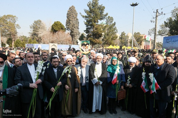 گلباران جایگاه جلوس امام خمینی(ره)