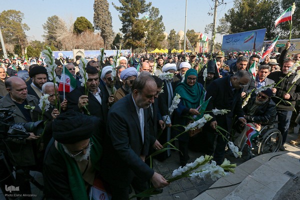 گلباران جایگاه جلوس امام خمینی(ره)