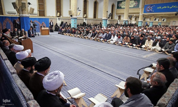 دیدار شرکت‌کنندگان مسابقات بین‌المللی قرآن کریم با رهبر معظم انقلاب