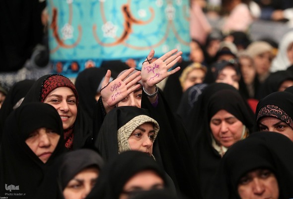 دیدار شرکت‌کنندگان مسابقات بین‌المللی قرآن کریم با رهبر معظم انقلاب