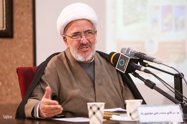 یادبود عبدالکریم بی‌آزار شیرازی با بررسی «قرآن و طبیعت»