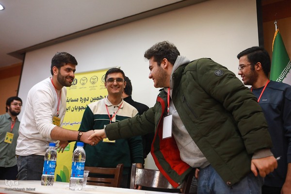 فینال سیزدهمین دوره مسابقات ملی مناظره دانشجویان ایران در مرحله دانشگاهی