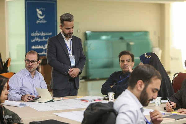 هفدهمین رویداد استارتاپی اسلامی ـ ایرانی طلوع برکت