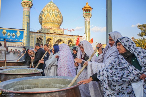 پخت ۱۵ تُن سمنو در شیراز