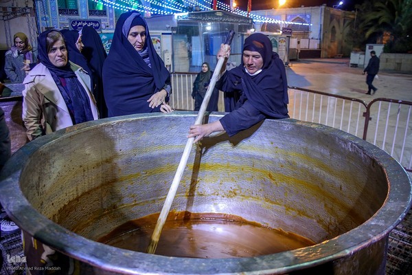 پخت ۱۵ تُن سمنو در شیراز