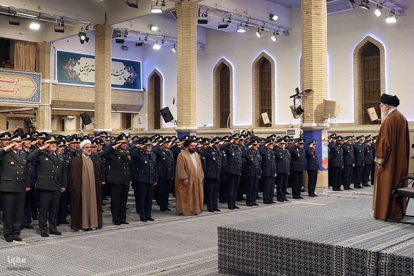 دیدار جمعی از فرماندهان نیروی هوایی با مقام معظم رهبری