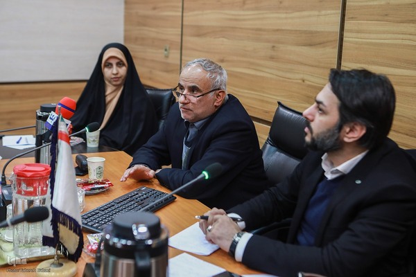 پیش نشست ایده‌ها، تجربه‌ها و چالش‌ها «حلقه‌های میانی پیشران جامعه‌پردازی در نظام انقلابی»