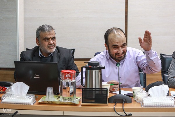 پیش نشست ایده‌ها، تجربه‌ها و چالش‌ها «حلقه‌های میانی پیشران جامعه‌پردازی در نظام انقلابی»