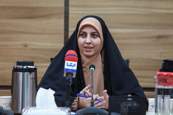 مرضیه صادقیان، پژوهشگر حقوق عمومی و معارف انقلاب اسلامی