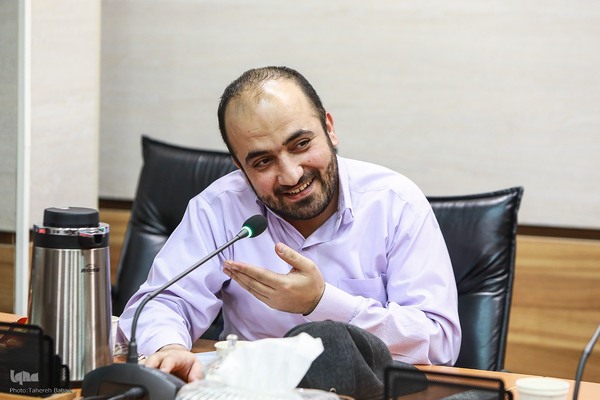 پیش نشست ایده‌ها، تجربه‌ها و چالش‌ها «حلقه‌های میانی پیشران جامعه‌پردازی در نظام انقلابی»