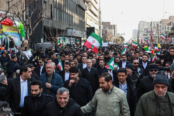 راهپیمایی ۲۲ بهمن درتهران