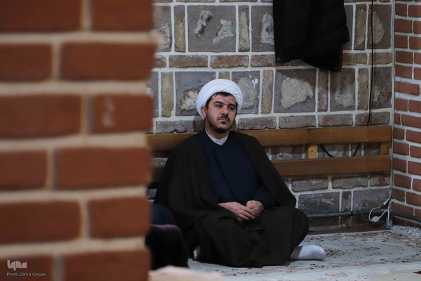 کرسی تلاوت قرآن در دانشگاه هنر اسلامی تبریز‎